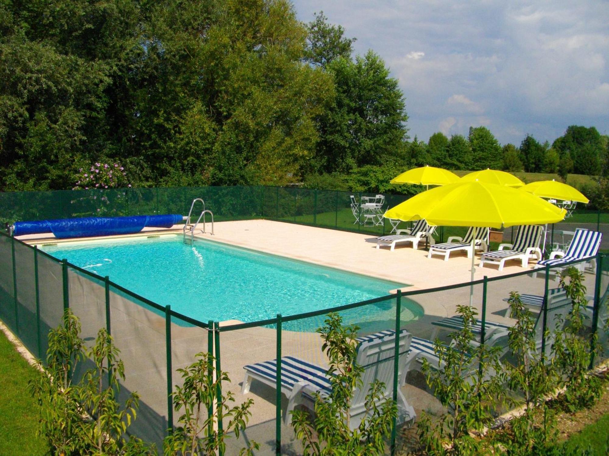 Golf Hotel Colvert - Room Service Disponible Levernois Zewnętrze zdjęcie